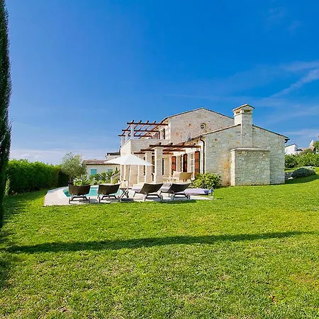Holiday home Livia Sovinjak