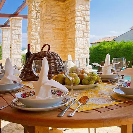 Livia Holiday home